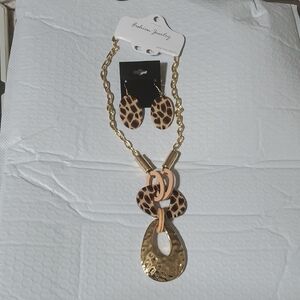 Fashion Jewelry Gold and Brown Statement Necklace Set